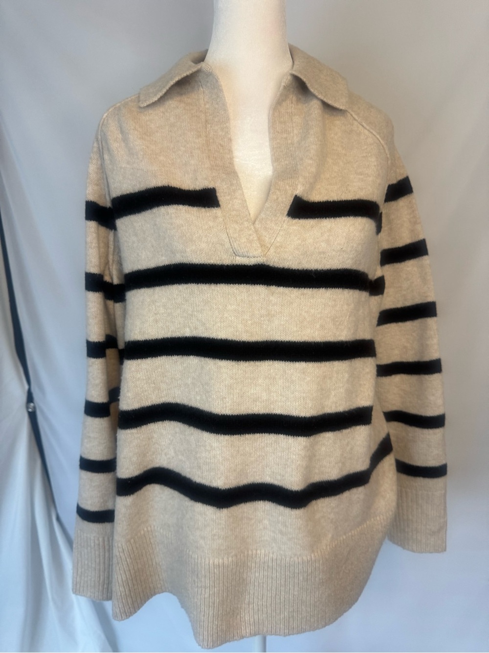 aerie Beige Deep V-Neck Sweater with Black Stripes, Collar